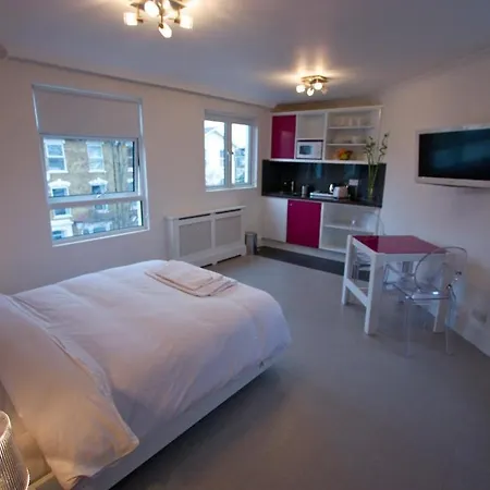 Gloucester 3* London