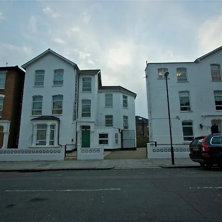 Gloucester Hotel