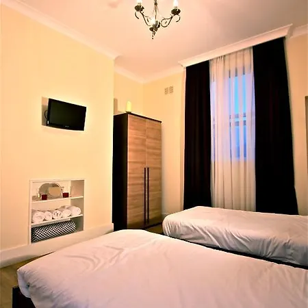 Park View 3* London