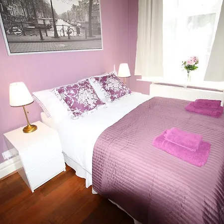 Apartment Golders Green London