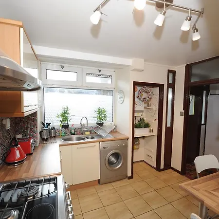 Guest house Kingward London
