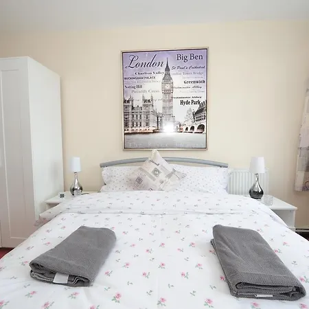 Guest house Kingward London
