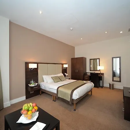 Hotel Raglan 3*
