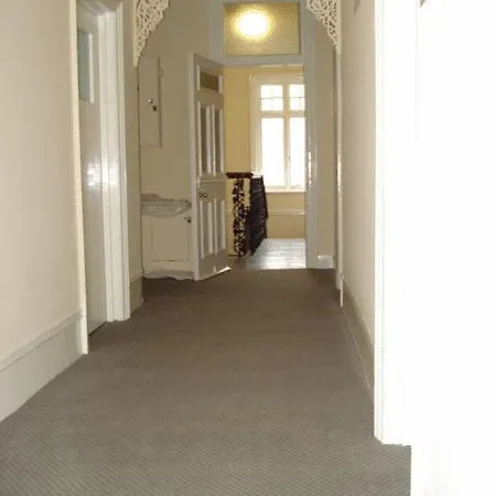 Bed & Breakfast Queens London