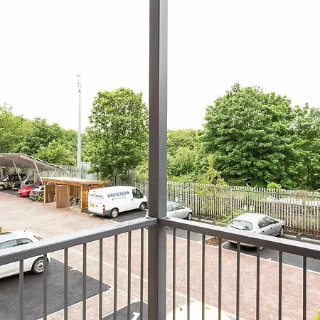 Joivy Lovely 1-bed Flat Near 02 Arena