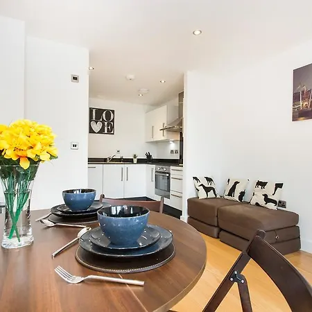 Joivy Lovely 1-bed Flat Near 02 Arena London