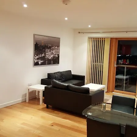 Apartment East Croydon Apartments - Just 3 Mins Walk To East Croydon Station *