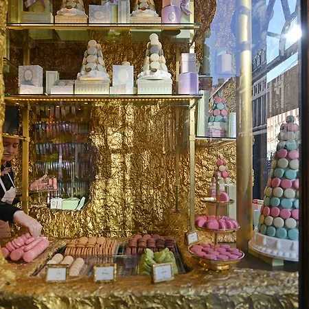 Апартаменты The Leicester Square Collection *