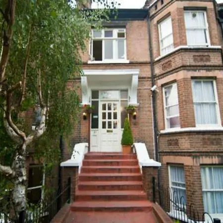 Bed & Breakfast Five Kings Londra