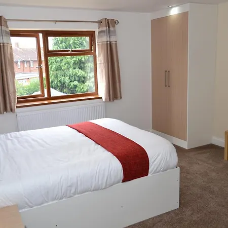 Bed & Breakfast Heathrow Travellers Hub