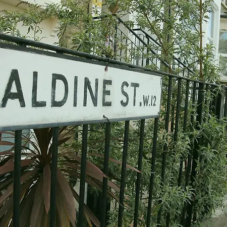 ホテル Holland Park Grove ロンドン