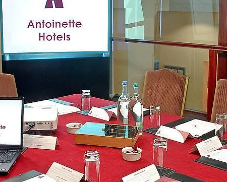 Hotel Antoinette Wimbledon Londyn