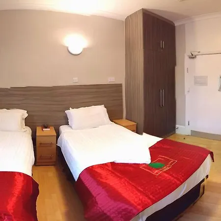Hotel Holland Park 3*