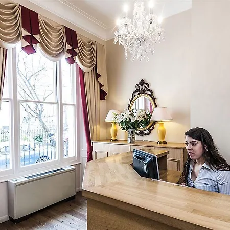 Hotel Rose Court 3*