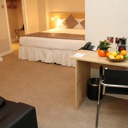 Hotel Oyo Lansdowne