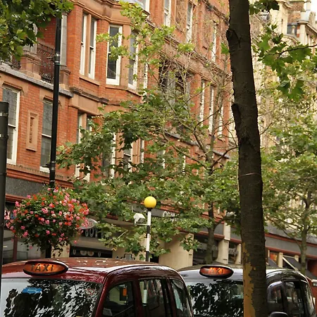 Hotel Oyo Lansdowne 2*