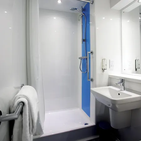 Travelodge Farringdon Hotel 3*