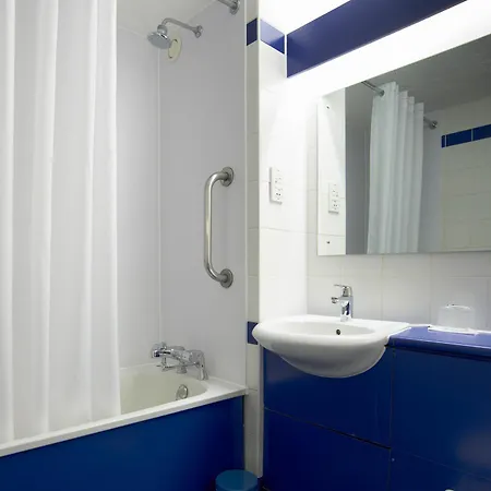 Travelodge Kings Cross Royal Scott 3*