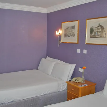 Lord Kensington Hotel 3*
