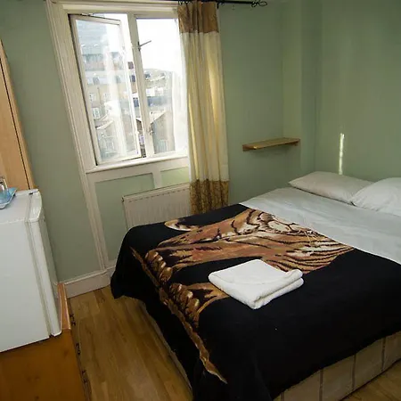 Ventures Bed & Breakfast London