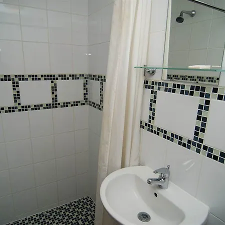 Ventures 3* London