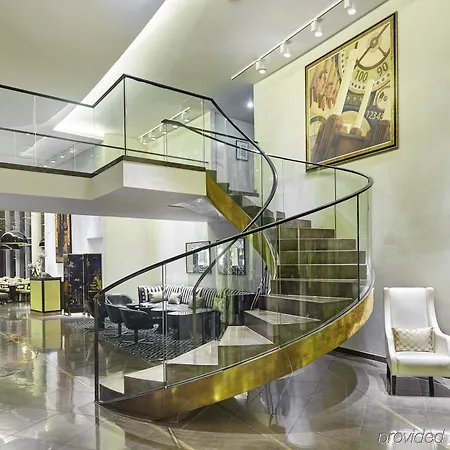 Crowne Plaza Battersea Hotel London