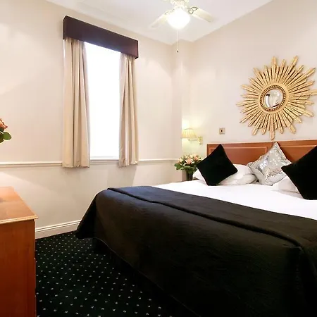 Collingham Serviced Aparthotel Londra