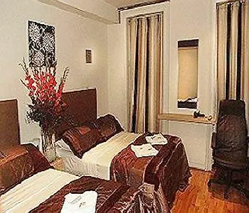 Notting Hill Gate Hotel 3*