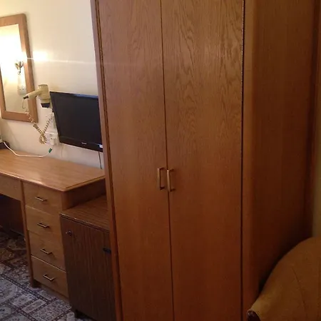 Mornington Victoria 4* London