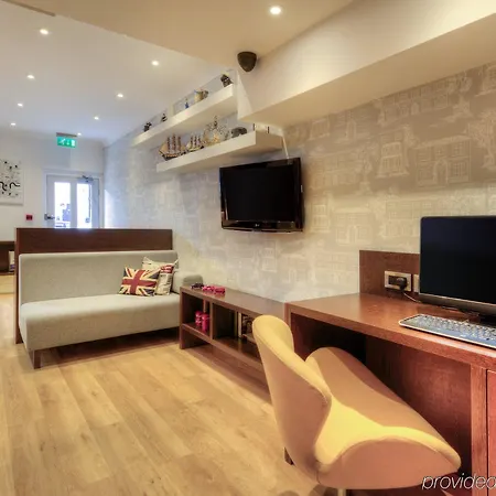 Comfort & Kings Cross St. Pancras Otel 4*