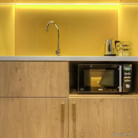 Comfort & Kings Cross St. Pancras 호텔 4*