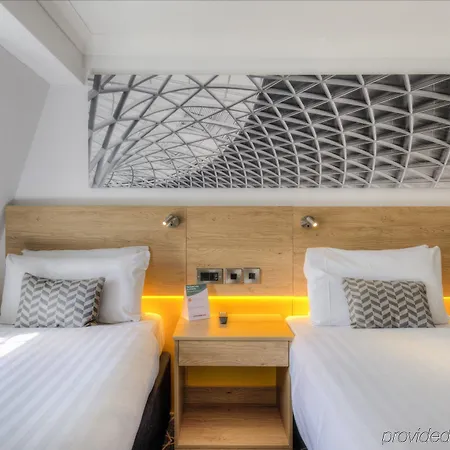 Comfort & Kings Cross St. Pancras 호텔