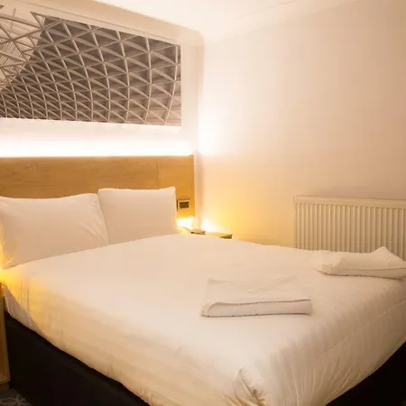 Comfort & Kings Cross St. Pancras 4* Londra