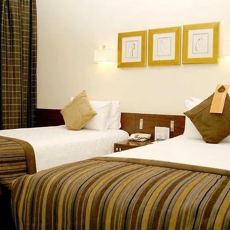 Hotel Thistle Euston 4*