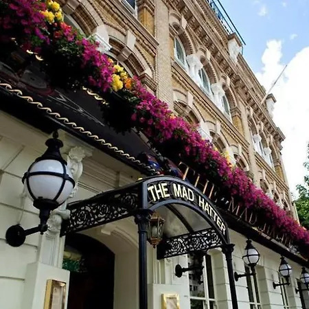 The Mad Hatter Hotel 3*