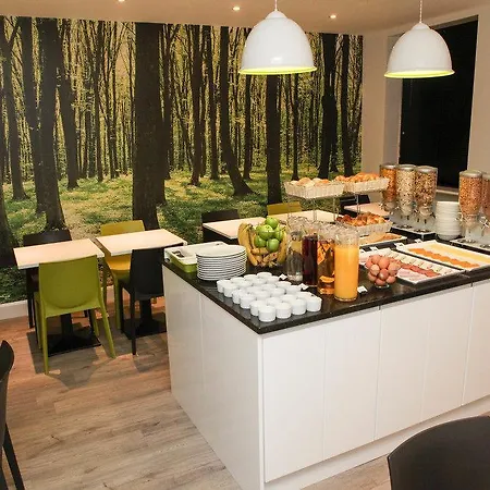 The Omega Hotel London