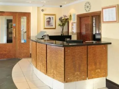 Comfort Harrow Szálloda 3*