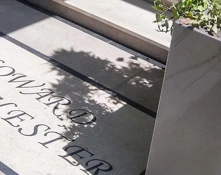 Howard Winchester מלון לונדון