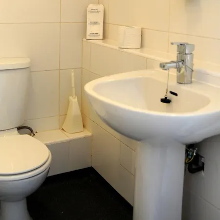 Raglan Hotel Muswell Hill