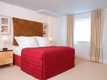 Marlin Stratford Hotel apartamentowy 4*