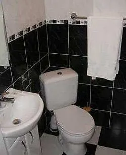 Oyo Lifestyle Golden Guest house London