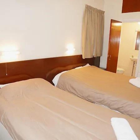 Queens Bed & Breakfast