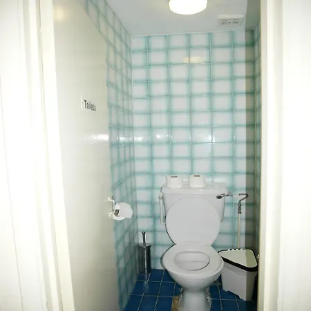 Queens Bed & Breakfast London