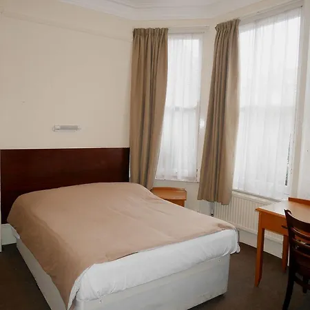 Queens Bed & Breakfast