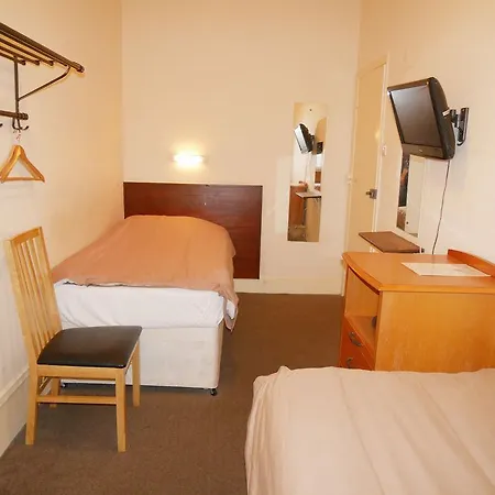 Queens Bed & Breakfast London