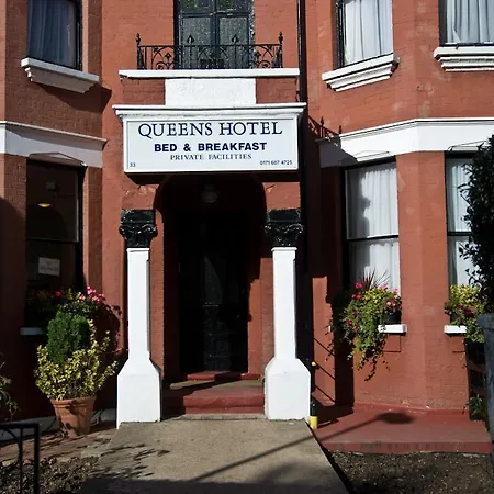 Queens Bed & Breakfast London