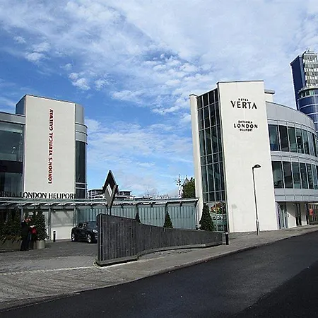 Crowne Plaza Battersea Hotel 4*