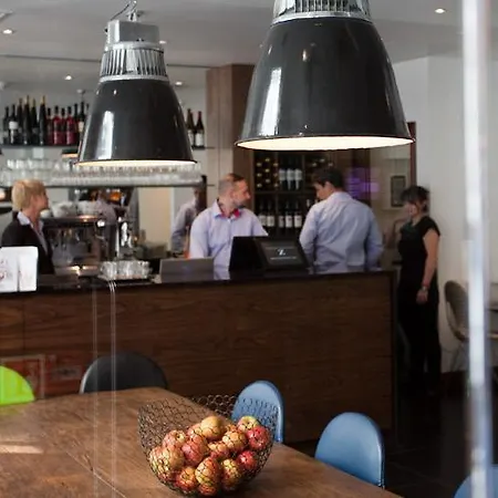 The Z Victoria Hotel 3*