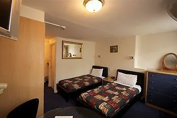 Hadleigh 3* London