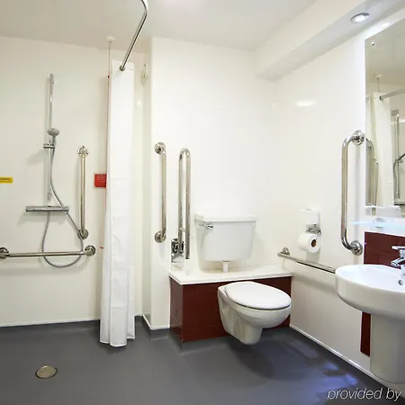 Travelodge Greenwich 3*